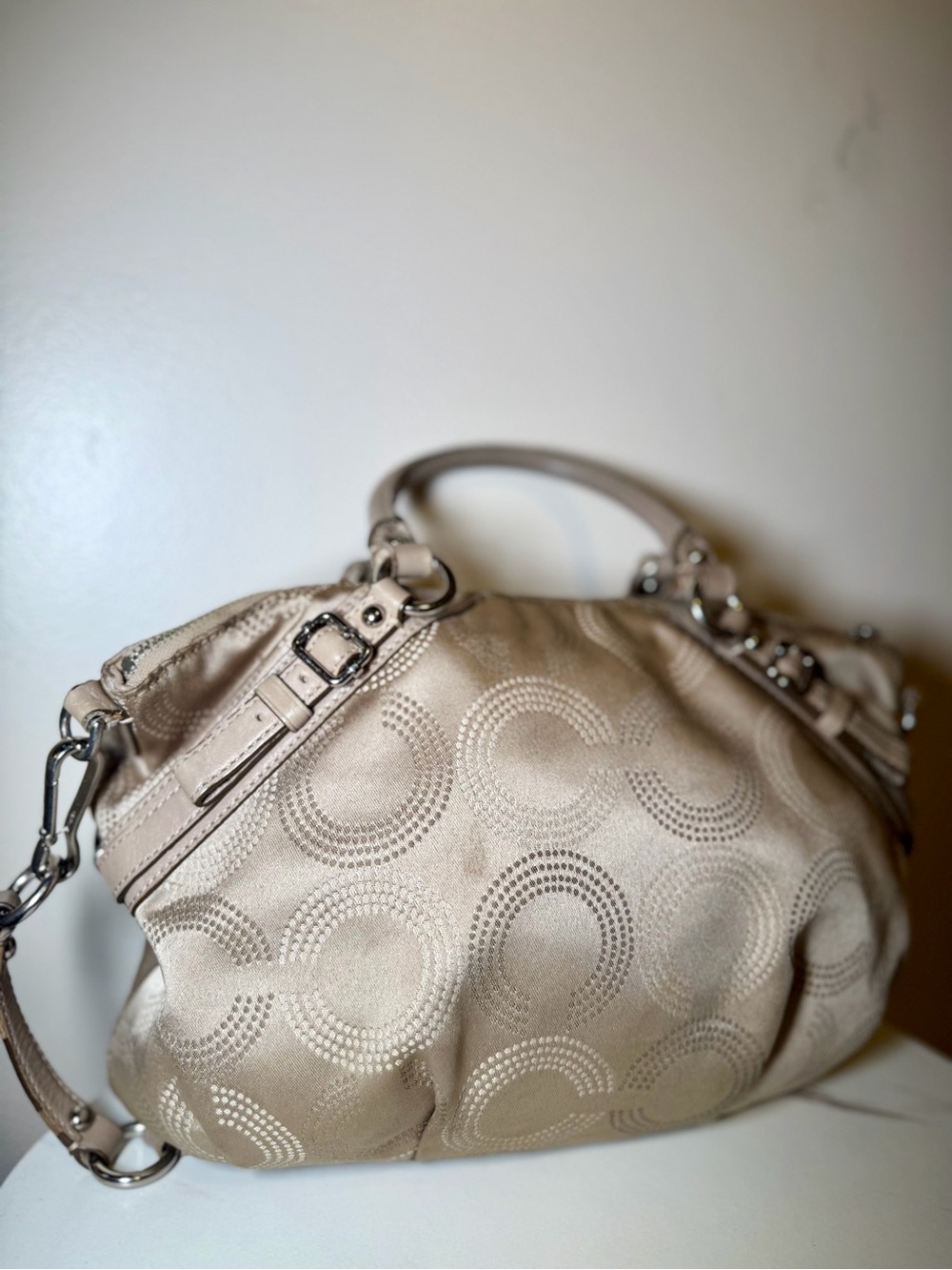 Coach Madison Dotted Op Art Sophia Satchel - Picture 5 of 11